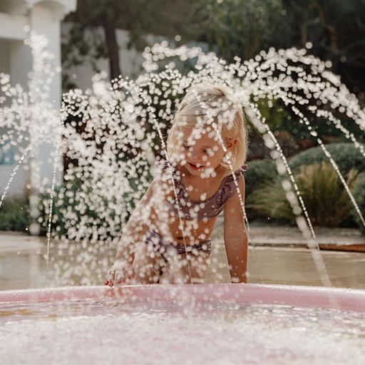 Piscina gonflabila cu stropitoare pentru copii - Little Pink Flowers - Little Dutch