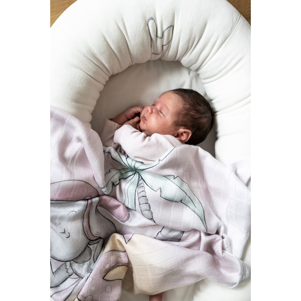 Babynest din catifea - Beige - Effiki