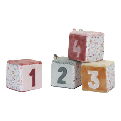 Set de 4 cuburi senzoriale pentru bebelusi  - Little Dutch